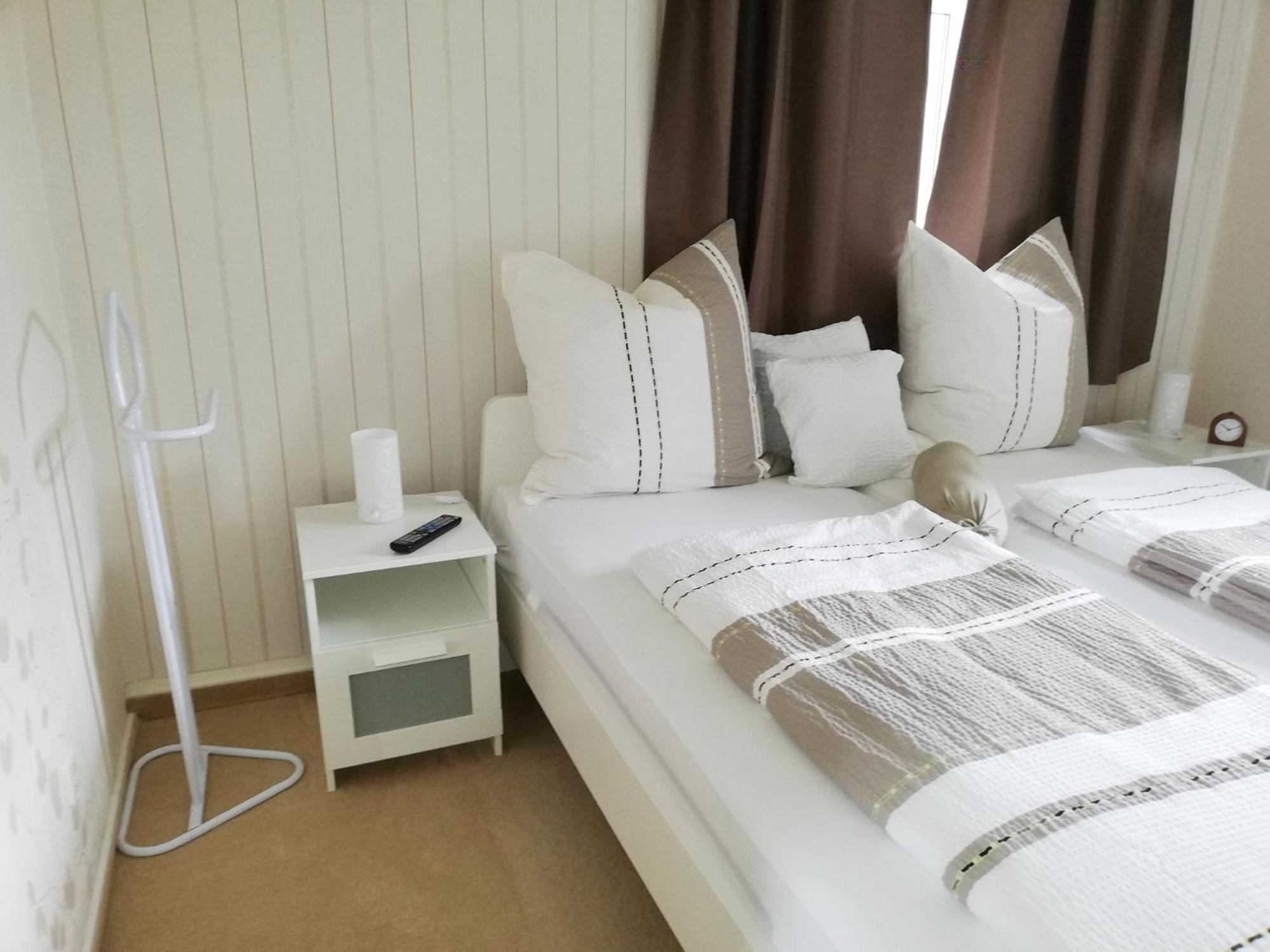 Ferienwohnung Und Pension "Zur Aue" Konigsbruck 外观 照片